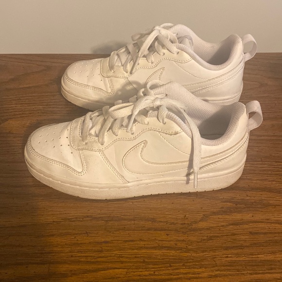 Nike court borough low - Picture 1 of 3